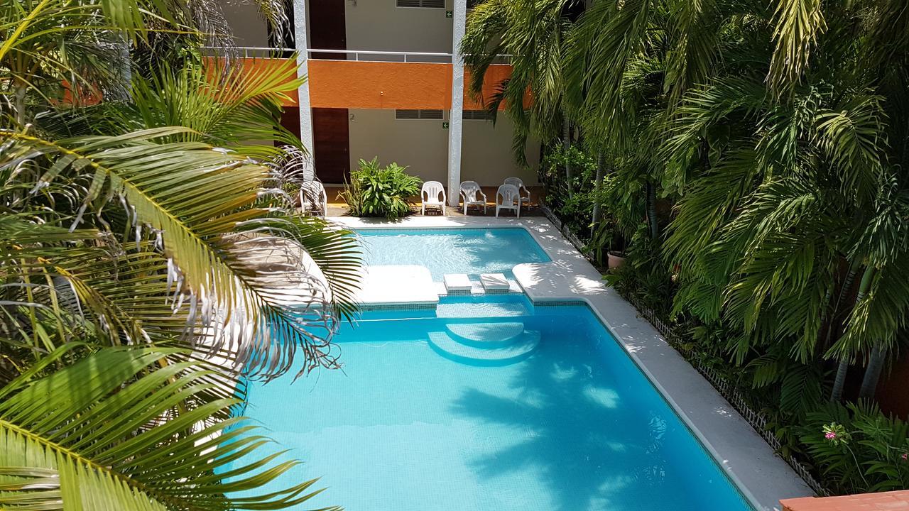 Hotel Delfin Playa Azul à Lázaro Cárdenas Extérieur photo