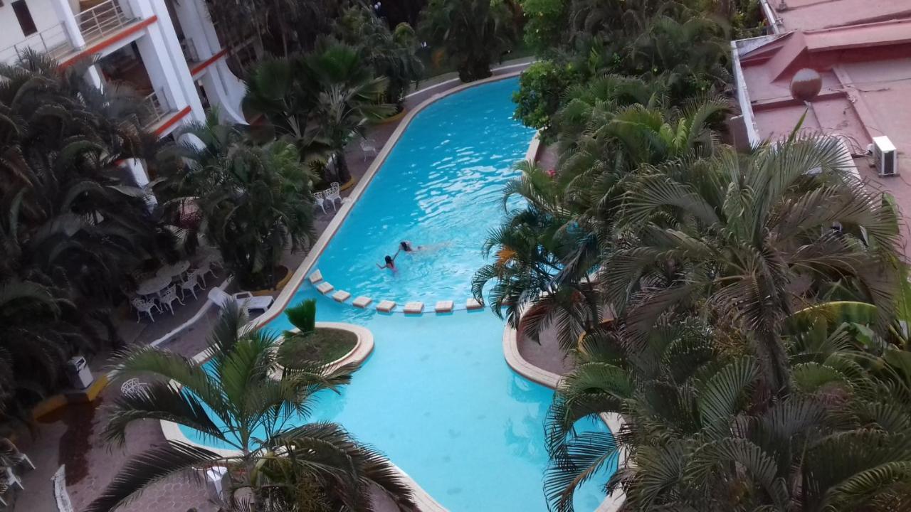Hotel Delfin Playa Azul à Lázaro Cárdenas Extérieur photo